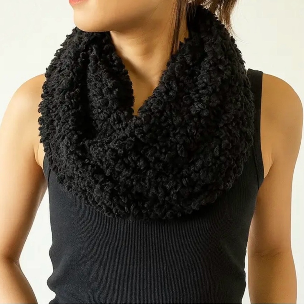 Francescas Black Popcorn Infinity Scarf